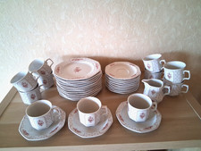 Seltmann Weiden Kaffeeservice für 12 Personen in china rot , sehr guter Zustand
