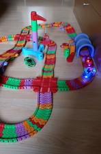 Autorennbahn (Carrera) mit drei Autos