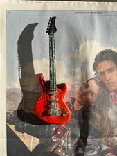 Butanfeuerzeug in Gitarrenform