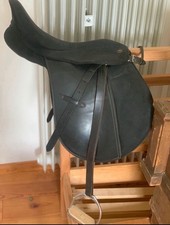 Sattel Thesee 17,5 Kammerweite änderbar Kopfeisen austauschbar ähnlich Wintec