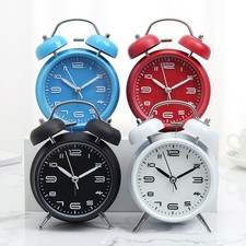 Stylischer 4 Zoll Wecker mit