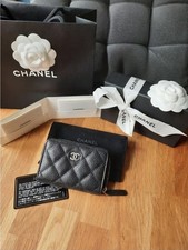 Timeless Classic Kaviar-Leder