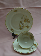 Goldene Rosen auf beigem Porzellan, Phenania Duisdorf, sehr schön