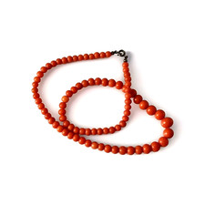 Zarte alte Korallenkette  -