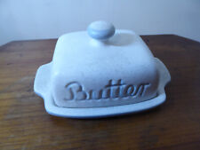 Butterdose aus Keramik