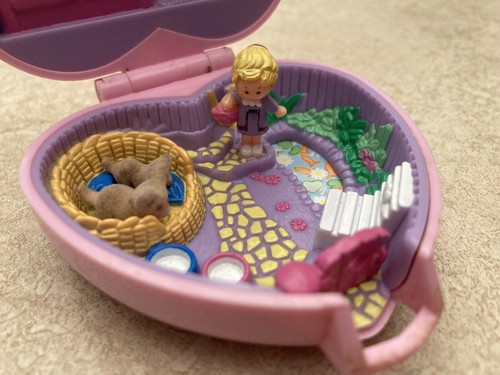 Polly pocket cozy - pocket,