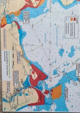 Seekarten und Seezeichen laminiert