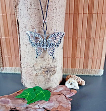 Halskette mit Anhänger