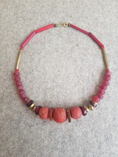 B/ KETTE, KORALLEN,-HORN,-