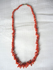 ältere Ast KORALLEN Kette im