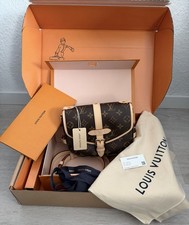 Louis Vuitton Saumur