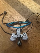 Zahnarzt Lupenbrille 2,5x mit LED-Lampe, Akku, Band & Originalverpackung