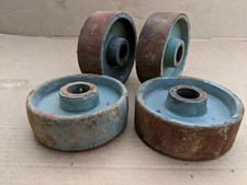 4 alte Eisenräder Rollen Gußeisen Guss Räder Ø 15cm je 3kg Industrie Design