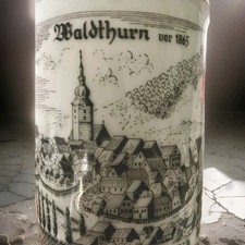 Bierkrug aus weissem - , porzellan