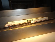 R048	ICE 410 001-2 dreiteilig	DB	Minitrix	12996