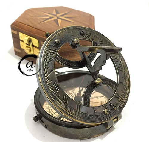Vintage sonnenuhr militär - sonnenuhr,