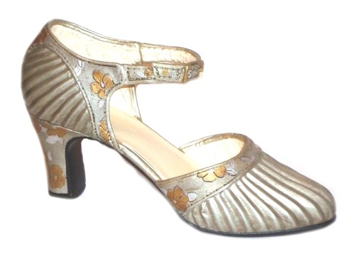 Just the right shoe - , **sunray**