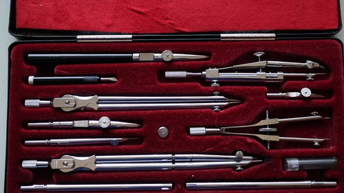 Antikes reisszeug zirkelksten - antikes,