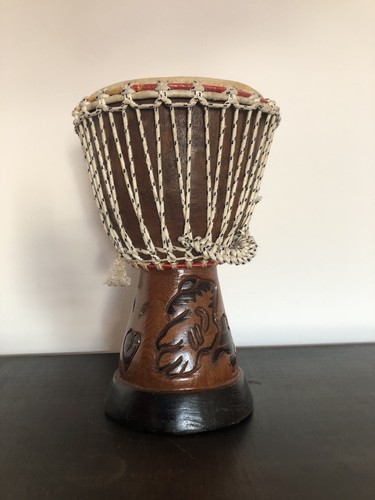 Schöne handgefertigte djembe - handgefertigte,