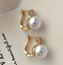 Feine Designer Ohrstecker -