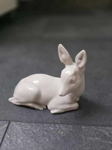Liegendes reh von rosenthal - reh,