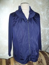 Bezaubernde Blusenjacke, Rüschenkragen, Gr. 48, Dunkellila/Pflaume, NEU