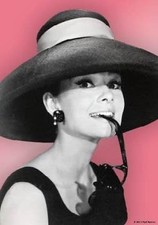 Audrey Hepburn mit Hut und