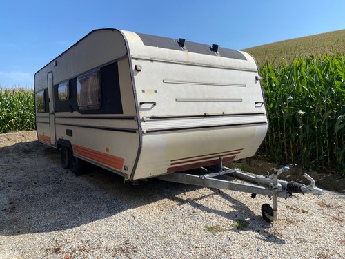 Großer familienwohnwagen - großer,