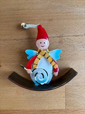 ღ Kinder-Spielzeug Engel schaukelnd Glocke Mitbringsel Metall