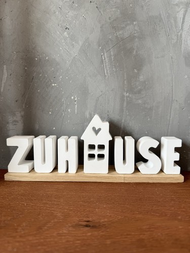Zuhause buchstaben mit haus - mit,