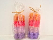 2 SELTENE KERZEN IN SCHEIBEN BESTEHEND AUS 20 STERNEN IN 4 FARBEN HÖHE 13 CM