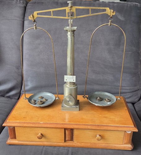 Apothekerwaage feinwaage waage - apothekerwaage,