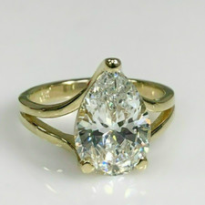 2 kt Birne Moissanit Solitär