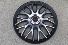 4 Alu-Design Radkappen 15 Zoll Orden black matt für Fiat 500 rotes Logo