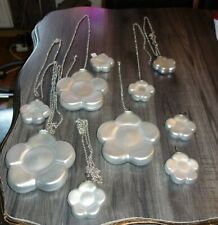 1 festliche mittelgroße, silberne Blumen zum Aufhängen - Hochzeits Deko / LIEBE