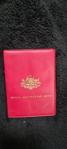 Royal australian mint - royal,