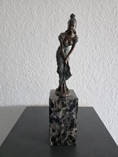 Art Déco Bronze Frauenfigur