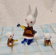 OSTERN ,Vintage mundgeblasen Glas Kunst ,Häsin +2 Kinder, Miniature Cute🐇