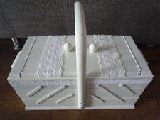 Schöner weißer  Nähkasten 3