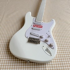 E-Gitarre, weiß, 6 Saiten
