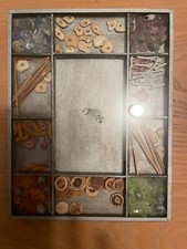 interessanter Bilderrahmen mit viel versch. Füllung (Holz, Stein, Muscheln) 17,5