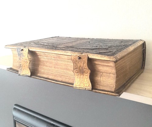 Large antique holy bible - large,