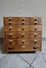 Antiker Schubladenschrank