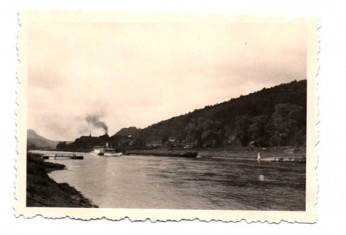 Foto dampfschiff auf elbe - dampfschiff,