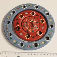 alter bunter Kerzenkranz