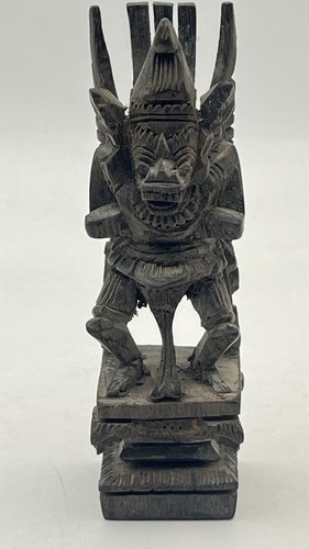 Handgeschnitzte holzfigur - handgeschnitzte,