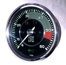 Drehzahlmesser Porsche 356 B mit Blinker unten VDO roter Bereich 5000 - 5500 U/m