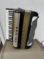 Akkordeon HOHNER Pirola IV P   120 Bass.