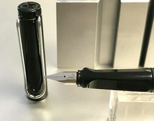 Lamy Füller Safari in19