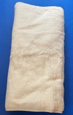 Flauschige, dicke Merino-Lammwoll-Decke "Das Edle" beige 100x190 cm